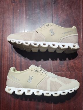 On Women's Cloud 6 Shoes Sz 9.5